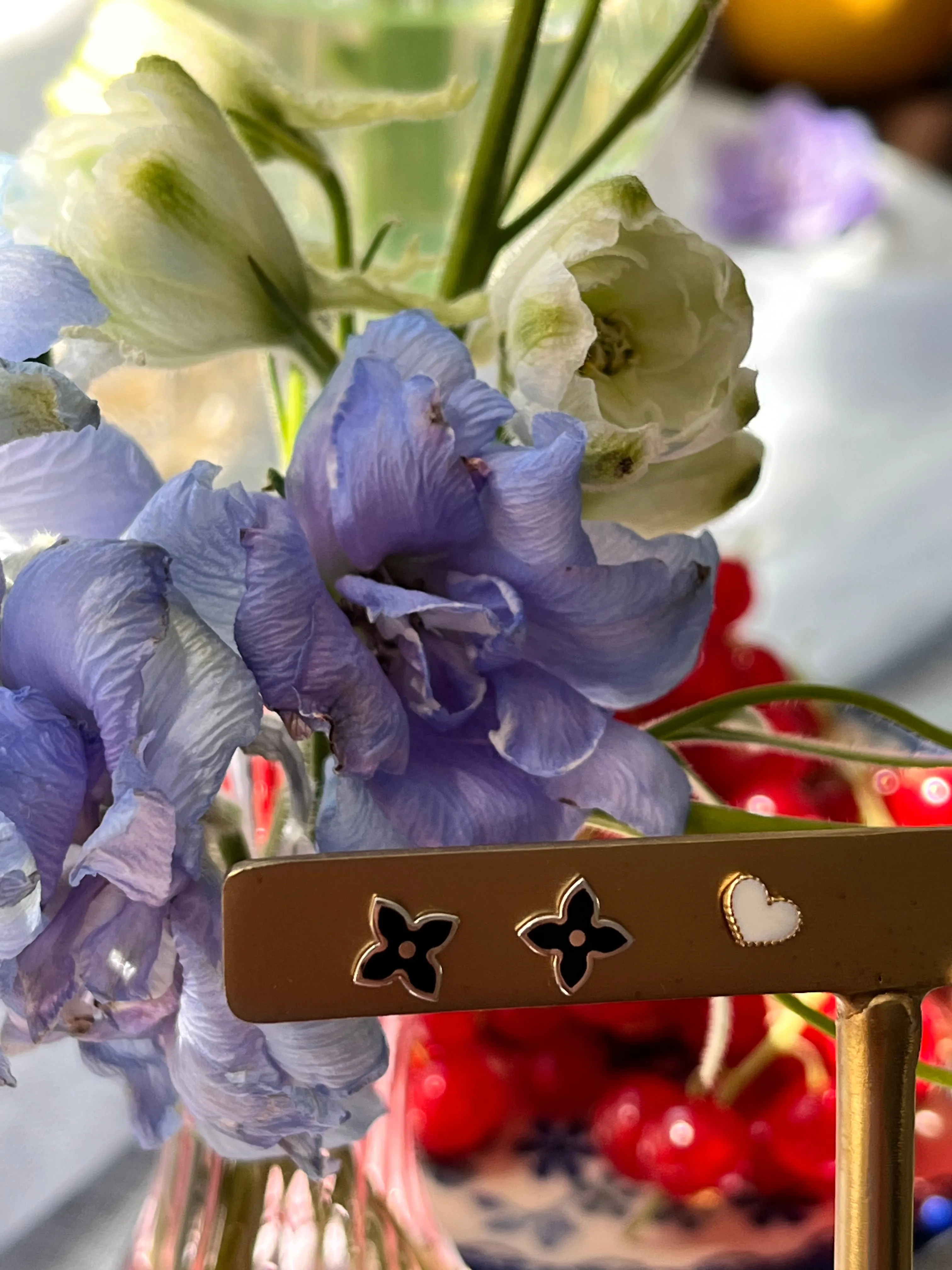 14K Solid Gold Le Petit Fleur Studs