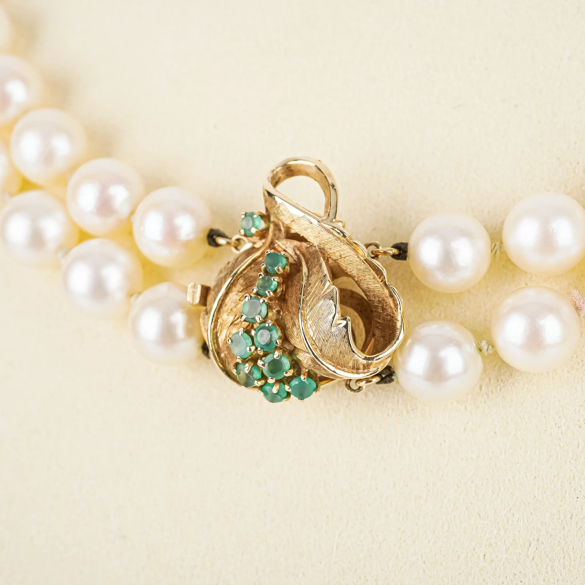14K Yellow Gold Green Quartz Clasp 2 Strand Pearl Necklace 8mm