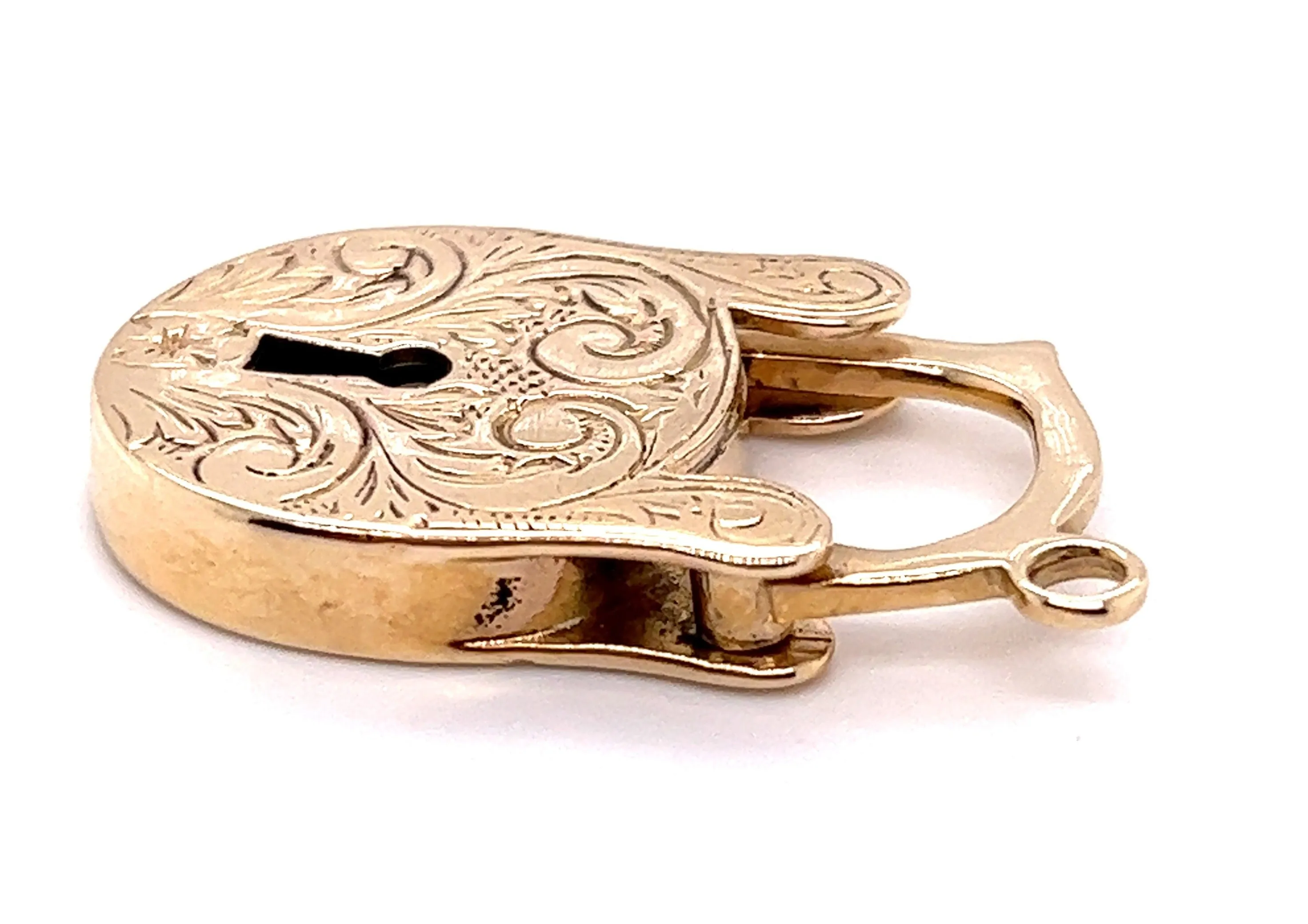 9ct Yellow Gold Engraved Heart Locket Pendant