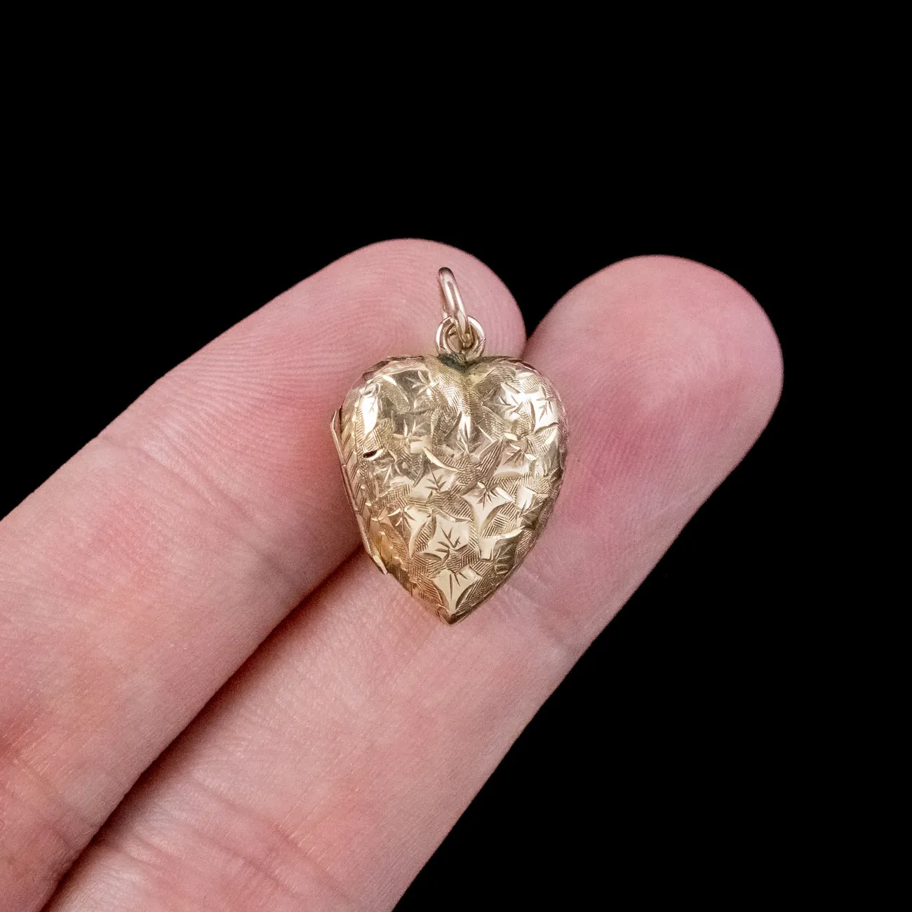Antique Victorian Ivy Heart Locket 9ct Gold Dated 1886