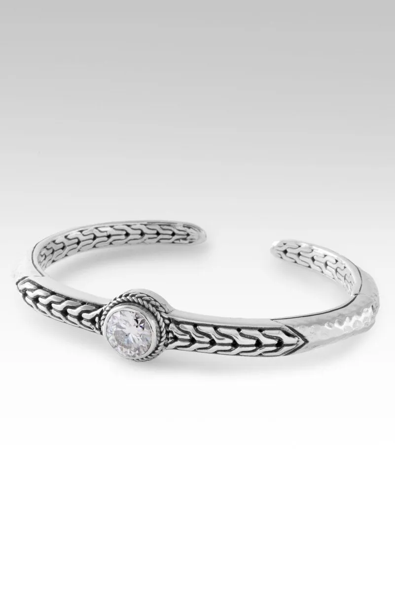 Chains Broken Cuff™ in Moissanite