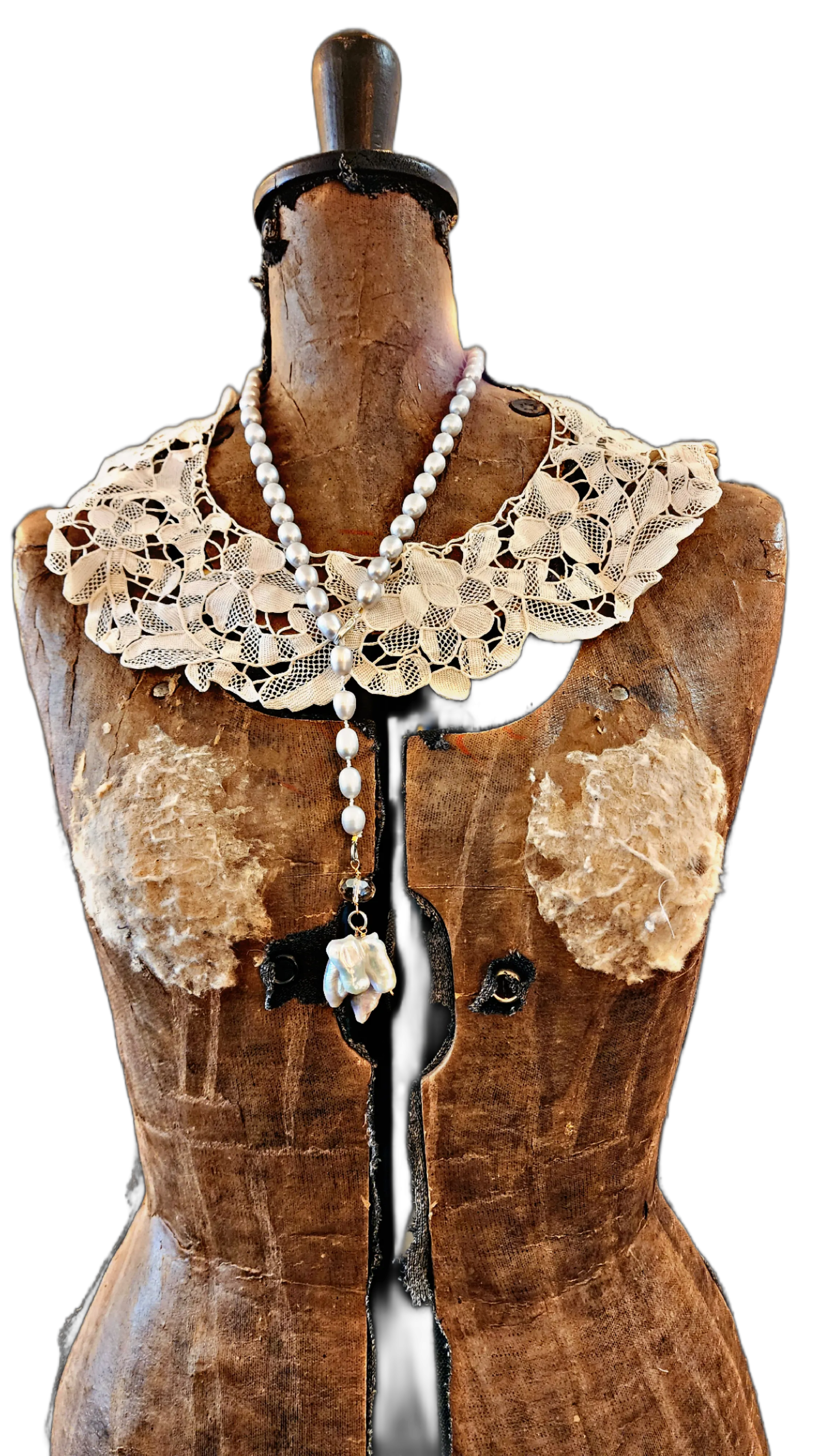 Classic pearl necklace