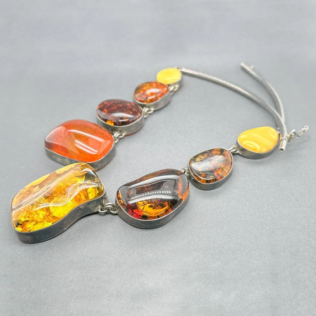 Estate SS Graduating Amber Necklace