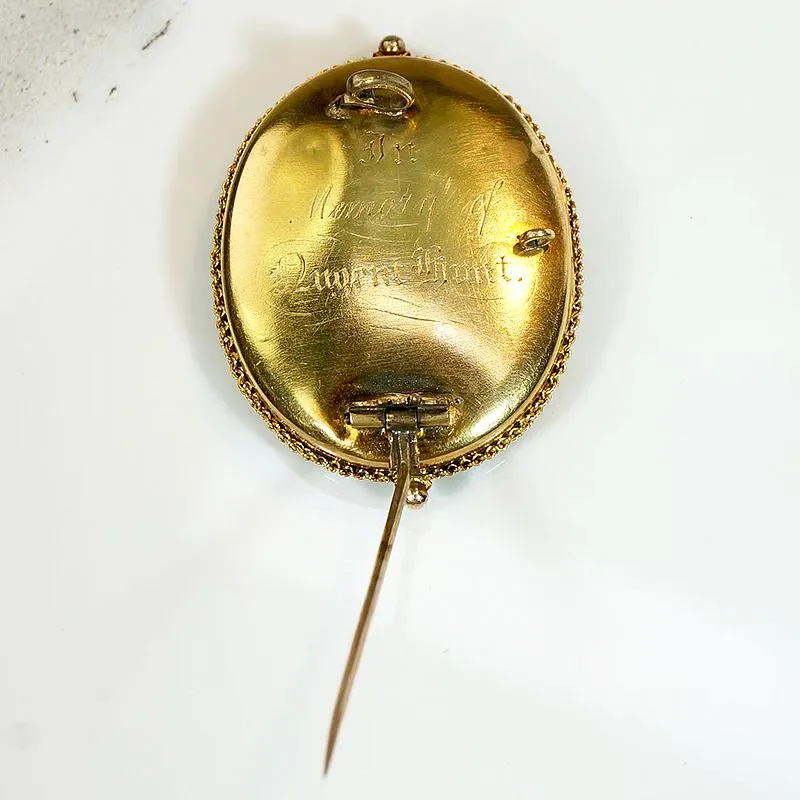 Fine Mourning Locket Brooch in 18k Onyx & Diamond