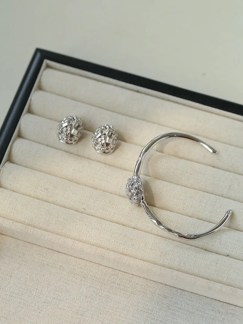 Intricate Design Starry Egg-Shaped Sterling Silver Bangles Bracelet