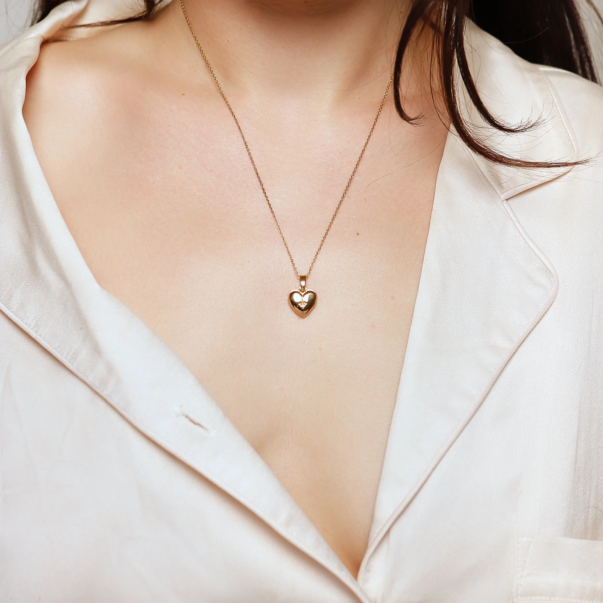 Madeline's Locket - Un Coeur
