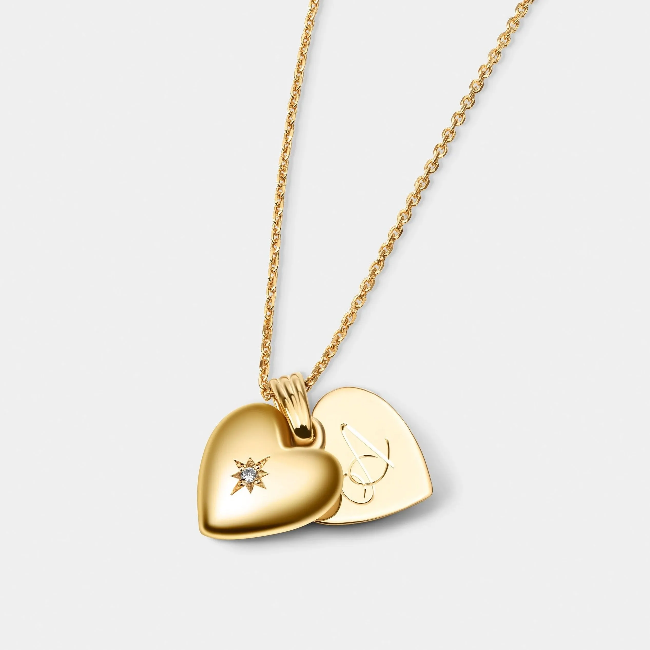 Madeline's Locket - Un Coeur