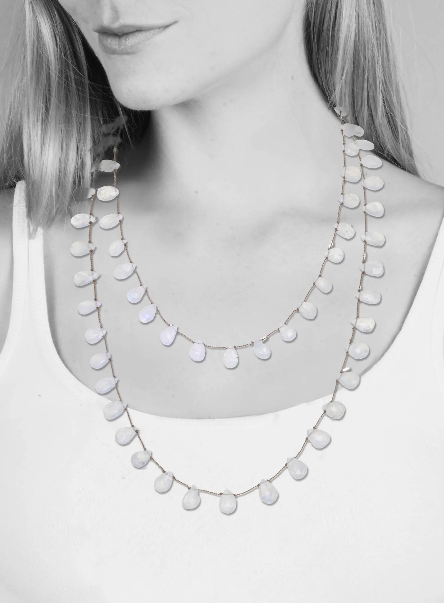 MOONSTONE, LN-766