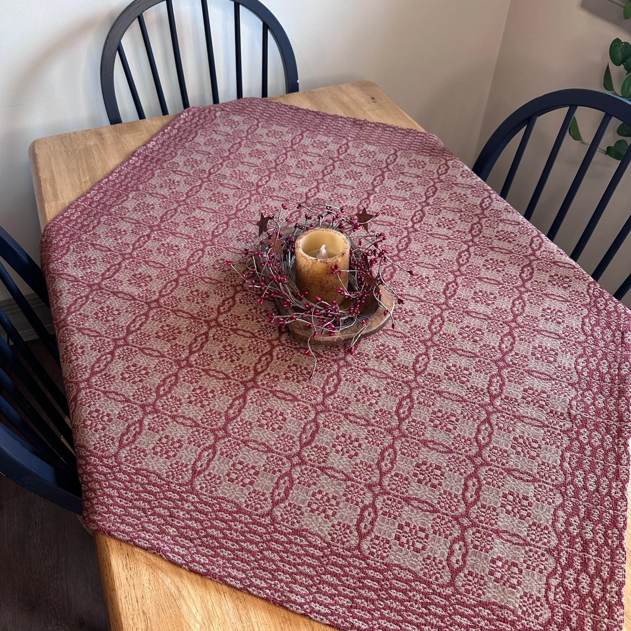 Saratoga Garnet and Tan Woven Small Table Cloth 34"