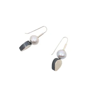 Tear drop pearl earrings - Ari Athans
