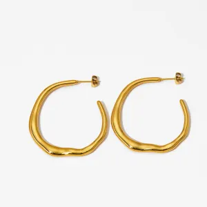 THE UNEVEN HOOP EARRINGS