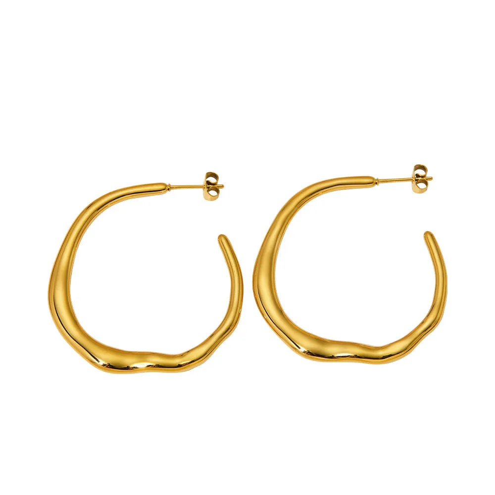 THE UNEVEN HOOP EARRINGS