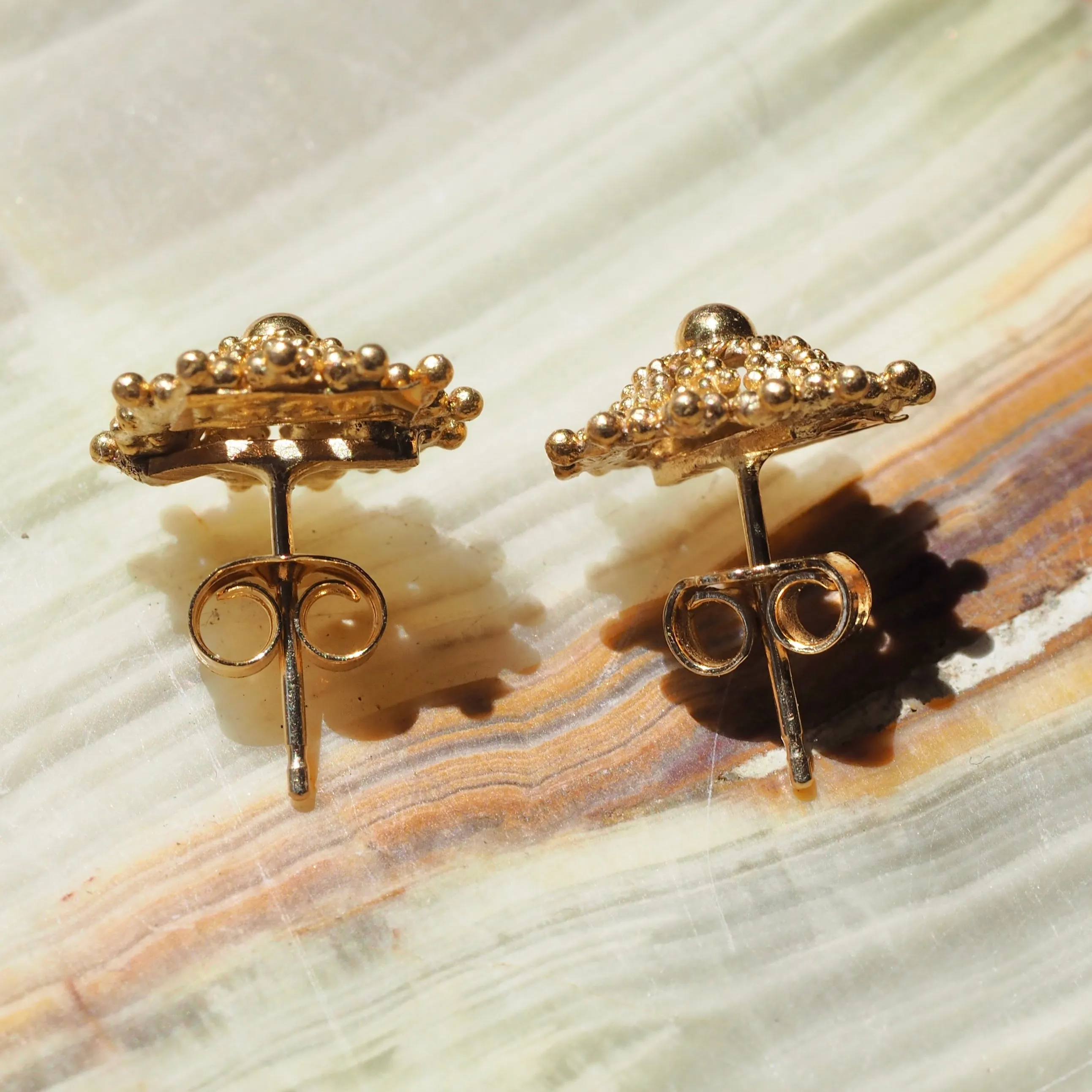 Vintage 22k Gold Indian Domed Stud Earrings