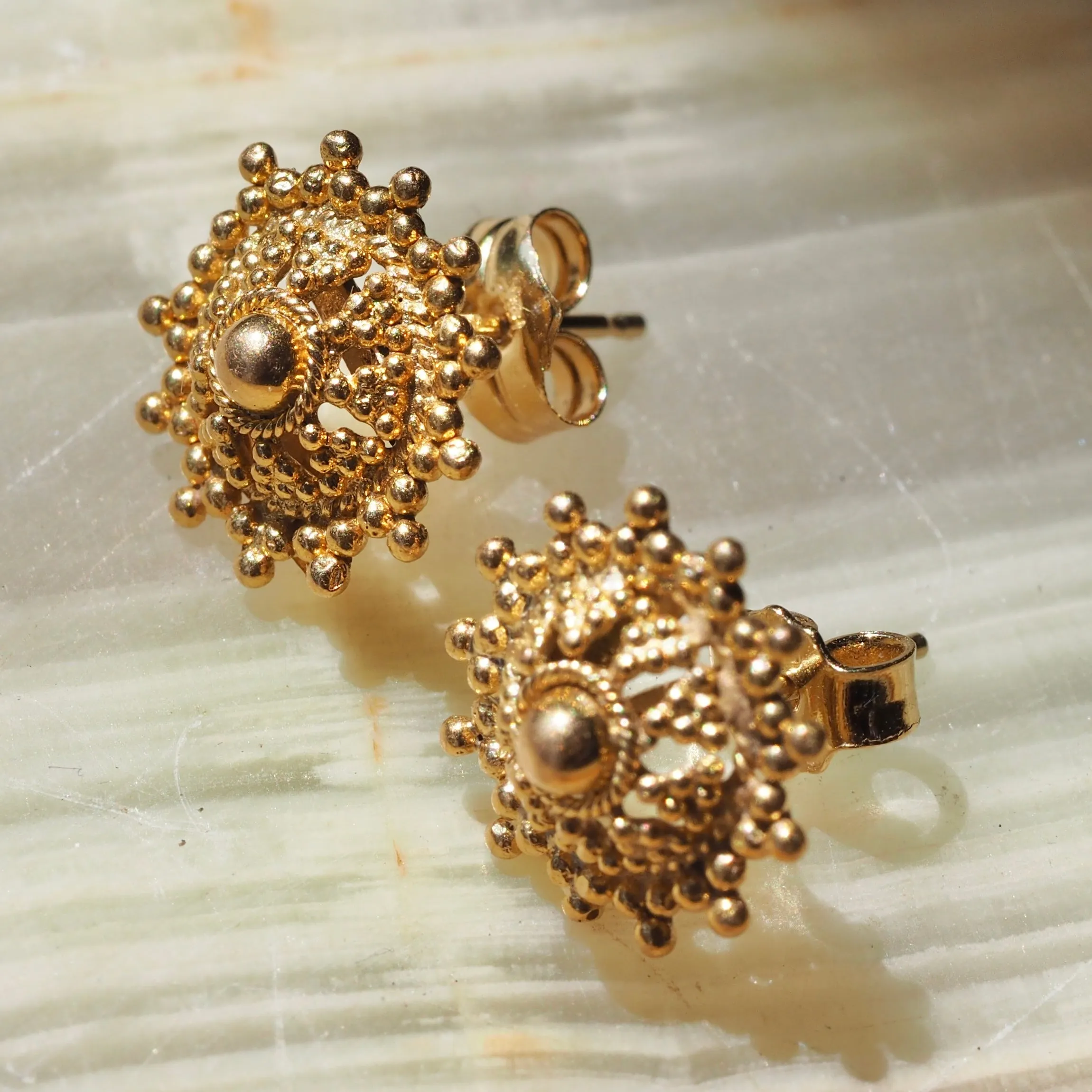 Vintage 22k Gold Indian Domed Stud Earrings